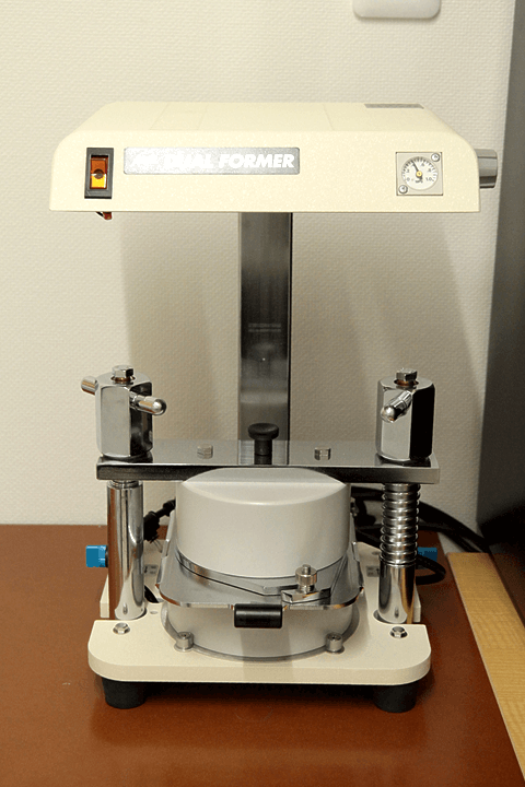 マウスピース整形装置